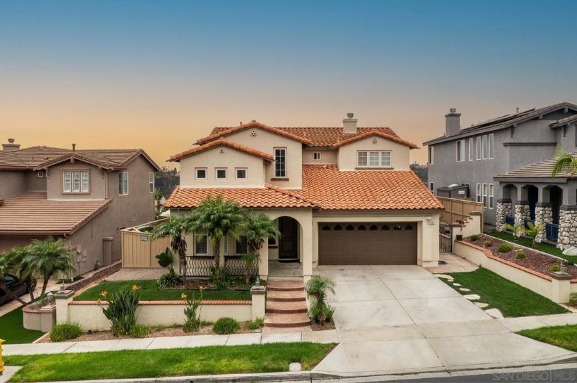 eLoanRealty's tweet photo. Take a look at this stunning home. You will be mesmerized on this charming otay ranch home . 3 bedrooms, 2.5 bathrooms in 2,207 SqFt. Bedrooms are located on second floor. You can enjoy the beautifully paved gazebo and pebble lined sports pool. Message to John at 858 610 4766. https://t.co/o1z9Lyxz0Z