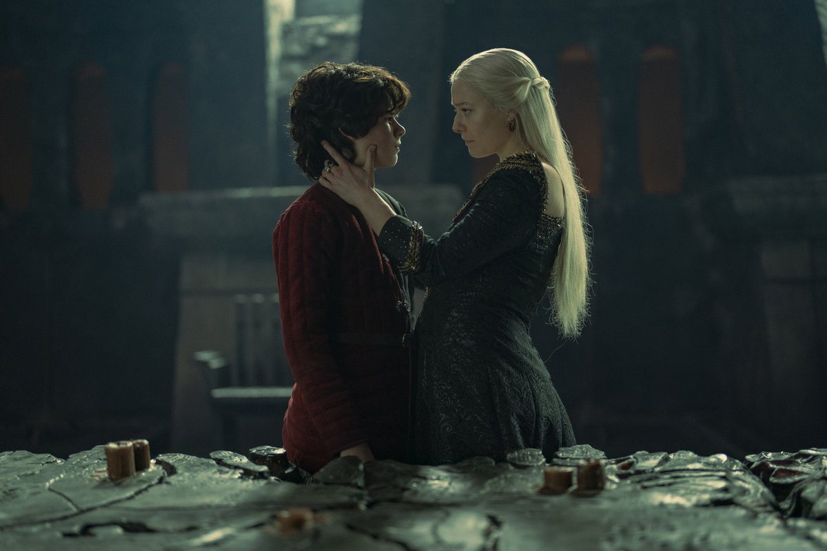 hellloitsgiaa's tweet photo. My heart isn't ready for the next episode.
Poor luke 🤧
#HouseOfTheDragon #HouseOfTheDragonHBO #HouseTargaryen #RhaenyraTargaryen #Rhaenyra #Lucerys https://t.co/2whkKVGH6t