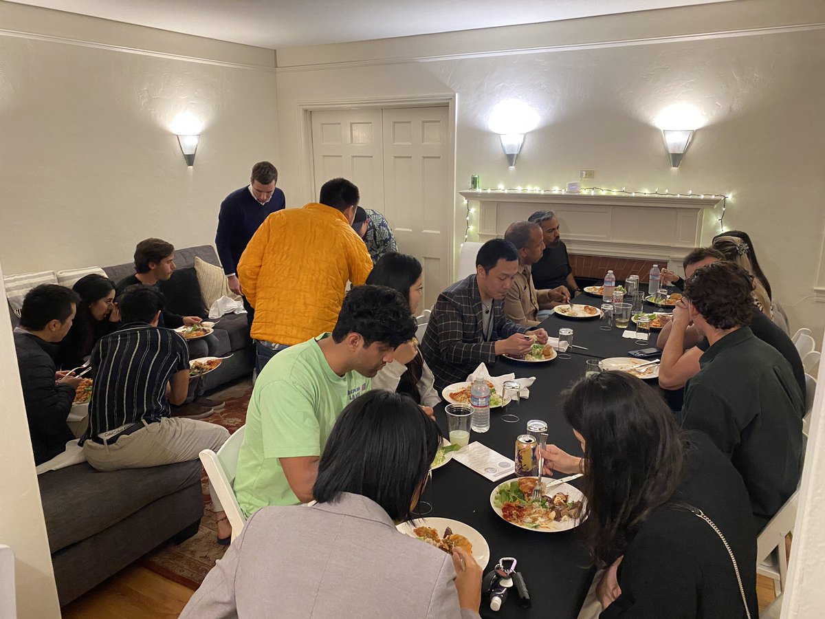 TheFortSF's tweet photo. Had a great dinner with @brexHQ tonight! 

Thanks to @hdubugras and @thechangj to organizing and speaking tonight https://t.co/AwTHxIsgeE