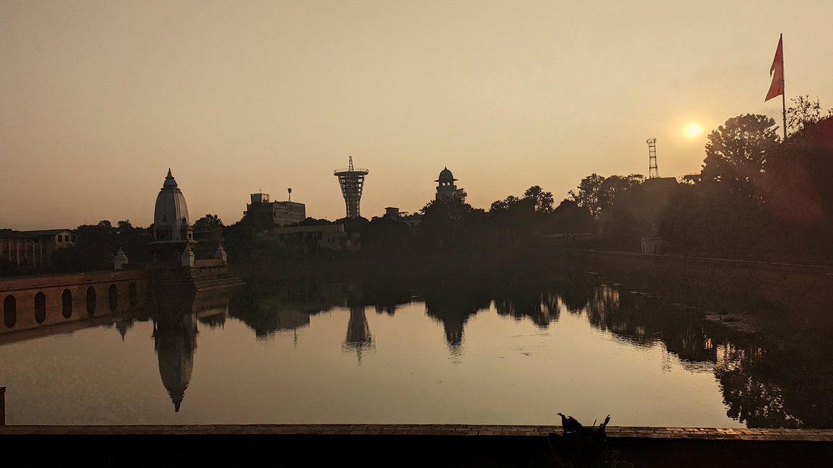 sahadevbenz's tweet photo. Kathmandu City Run today
#seenonmyrun #runningLife #earlyRunners #shotonpixel6pro @madebygoogle @GooglePixel_US #TeamPixel #Nepal #visitNepal #sBenzPic https://t.co/NqDiUOJh6q