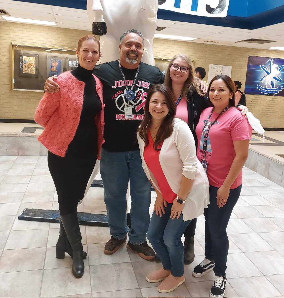 haileyehunt's tweet photo. On Wednesdays, we wear pink. ๐๐ #NISDJay #JaySS https://t.co/WoUE1UEHGC