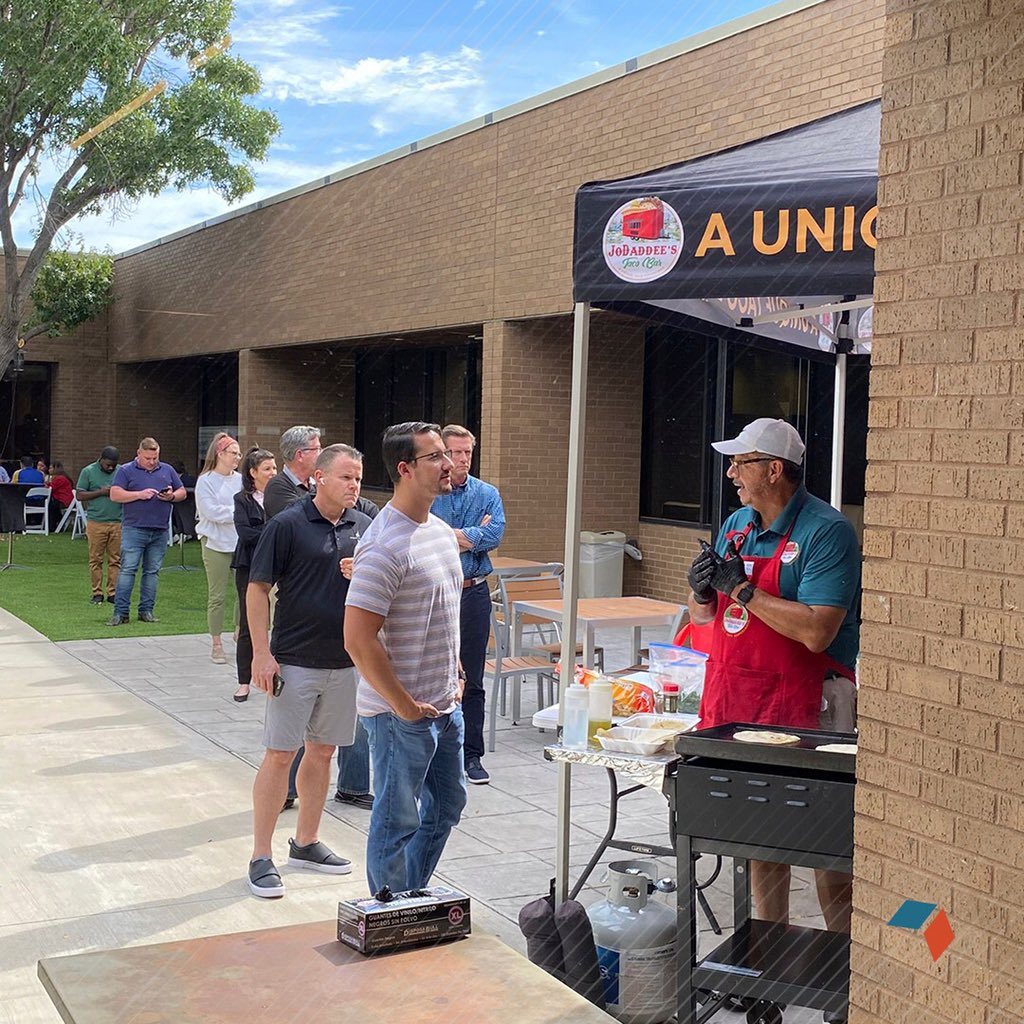 Taco Tuesday has become a tradition among us, and we enjoy doing it every week. 
At #hexacoworking we love what we do! 
Not only do we enjoy working with our coworkers, but we also take the time to educate others about some popular food traditions.
#coworking_space #tacotuesday