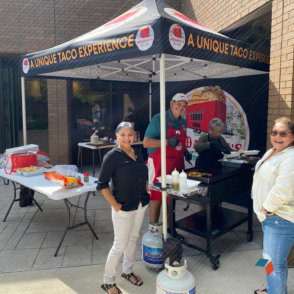HEXA_TX's tweet photo. Taco Tuesday has become a tradition among us, and we enjoy doing it every week.
At #hexacoworking we love what we do!
Not only do we enjoy working with our coworkers, but we also take the time to educate others about some popular food traditions.
#coworking_space #tacotuesday https://t.co/9gZemBY57V