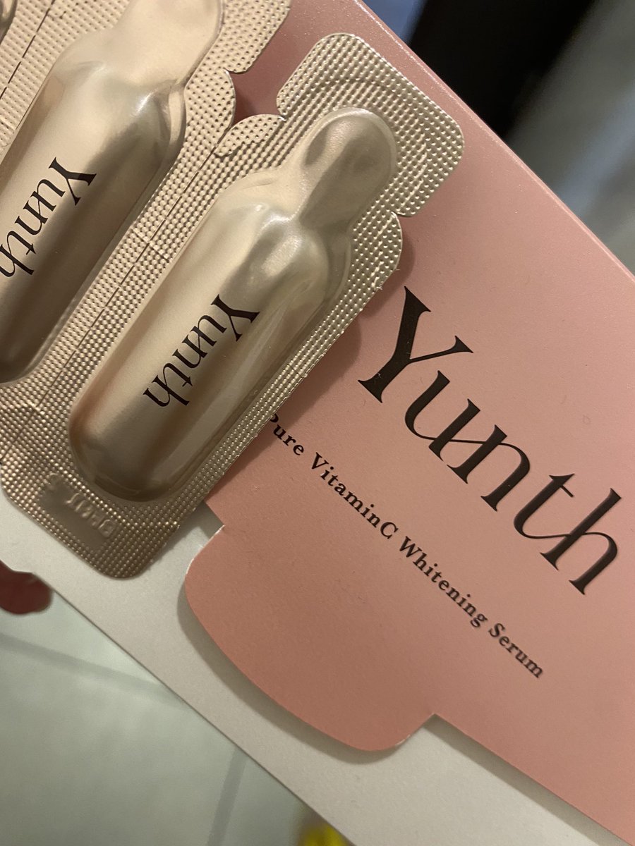 himari2221's tweet photo. きれいな方がよく使ってるの見て試してみたら即効性含めてやばすぎたYunthの美容液🥺💕美白って書いてるけど塗った次の日から肌��調子が良すぎる！！朝は特に気になる毛穴が目立たなくなってるし古い角栓は厳しいけど使い続けたら良くなるイメージしかない🥺 https://t.co/G3S7ERoYwW