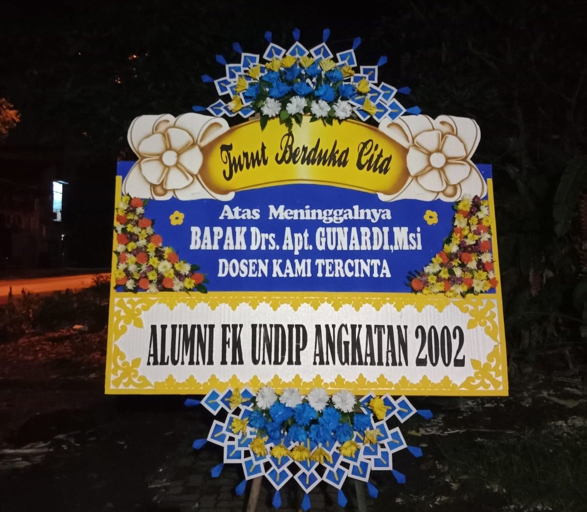 floristkendal's tweet photo. KARANGAN BUNGA di KENDAL 0822-9826-7271
@floristkendal
#karanganbungakendal
#tokobungakendal
👇ORDER KLIK LINK INI👇
👇
https://t.co/4n7OCoT0Mb
☝
#kendal
#sukorejo
#cepiring
#floristkendal
#weleri
#papankendal
#kendal
#brangsong
#patebon
#kaliwungu
#bojo
#patean https://t.co/pIhoIoM5O7