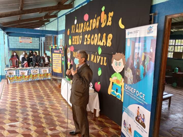DideducSM's tweet photo. En cumplimiento a Ley de Alimentación Escolar, personal de #Foce de la #DideducSanMarcos, en coordinación con #Digefoce, #Digemoca y el apoyo del Programa Mundial de Alimentos continúan proceso de validación de menús en EORM, aldea Mavil de San Pedro Sacatepéquez, San Marcos. https://t.co/5I5zeSvVay