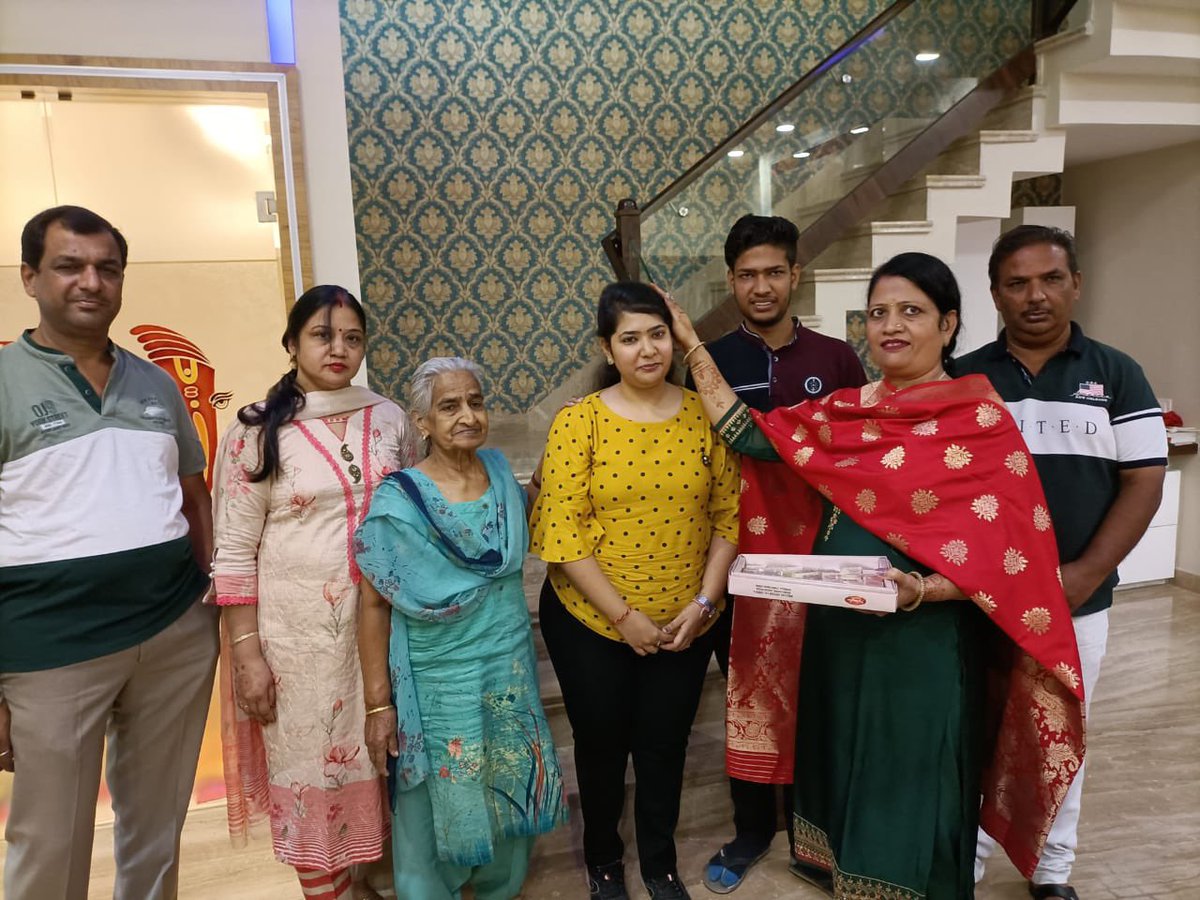KewalDhillonPB's tweet photo. Our daughters are our pride.

Our two girls Deepali Singla and Shreya Bansal from #Barnala city have secured 4th and 14th positions in the Haryana Judicial Examination. 

Congratulations to the parents and teachers of both daughters. Best wishes for a better future. https://t.co/dTgPeOLzr7