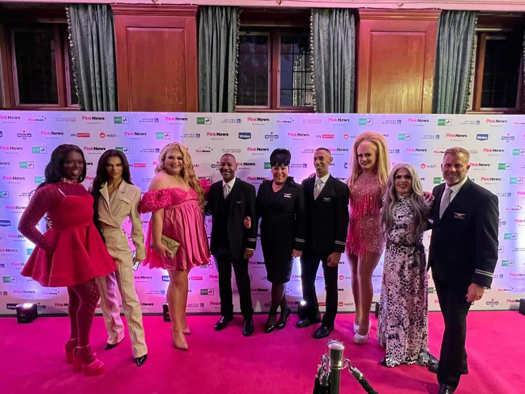 KevinComms's tweet photo. @united celebrating diversity and equality @PinkNews awards in London @weareunited https://t.co/BWDkYKgRyw