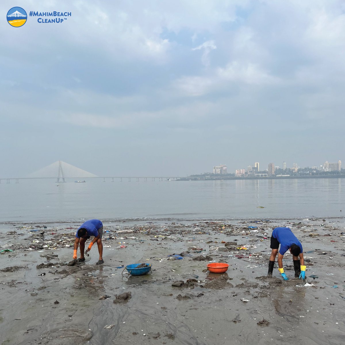 mahimbeach's tweet photo. Week 241: Saturday cleanup with employees of a large FMCG company. Heartening to see everyone’s efforts. Hope all FMCG companies adopt sustainable packaging solutions &amp; take responsibility to reduce the impact of plastic packaging. Plastic from cleanup sent for recycling by NEPRA https://t.co/D1UEV474CP
