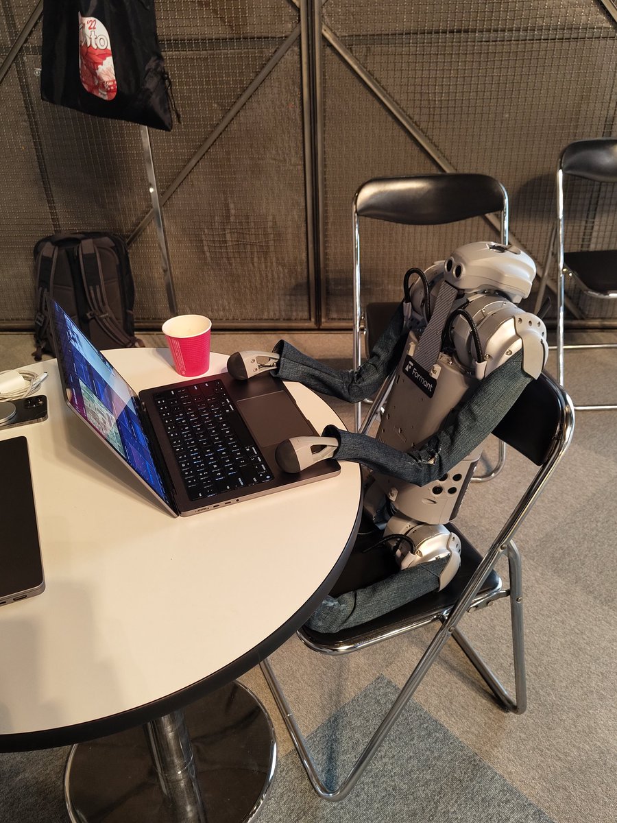 Roboticists are funny people #ROSCon2022