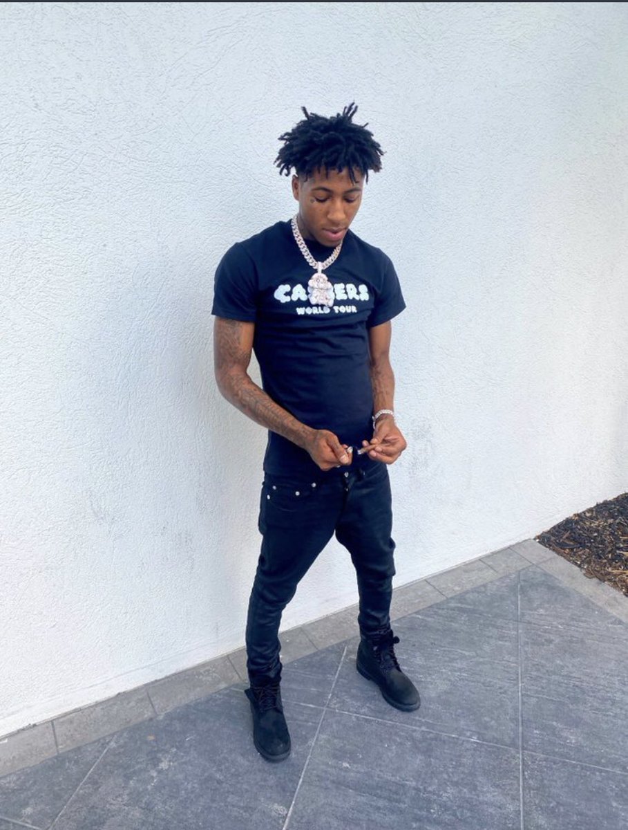 pain_real9's tweet photo. happy birthday slime 🧌! the YOUNGEST to EVER do it 💚⭐️. #nbayoungboy #ybbetter #slimeto https://t.co/U5Mgkt18l7