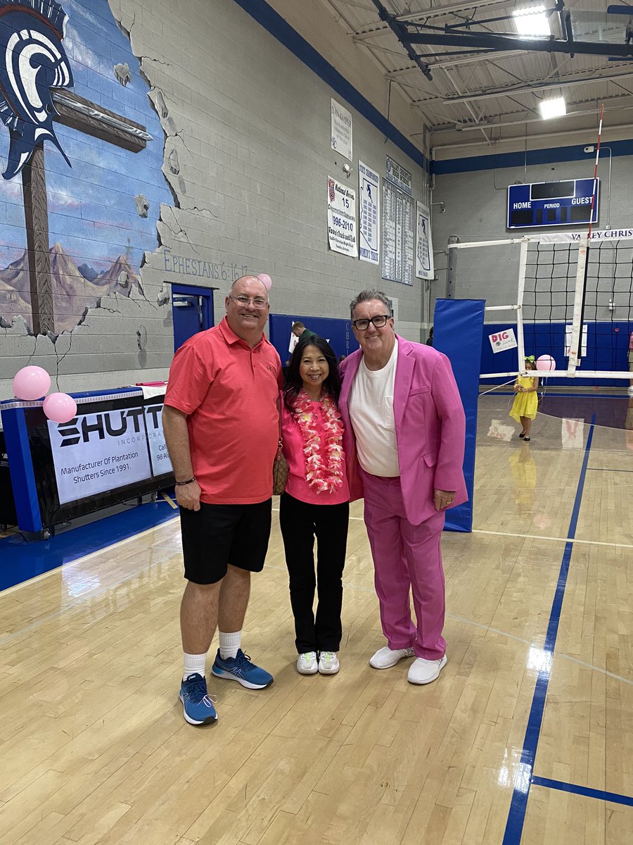 VCVBCoaches's tweet photo. @KevinMcCabe987 @vctrojans @HonorHealth @JUSTCHILLY @LHSAthletics22 @KevinMcCabe987 Thanks for coming out tonight! Great event and awesome opportunity to share the love of Jesus Christ!! https://t.co/uAzP72lVSp