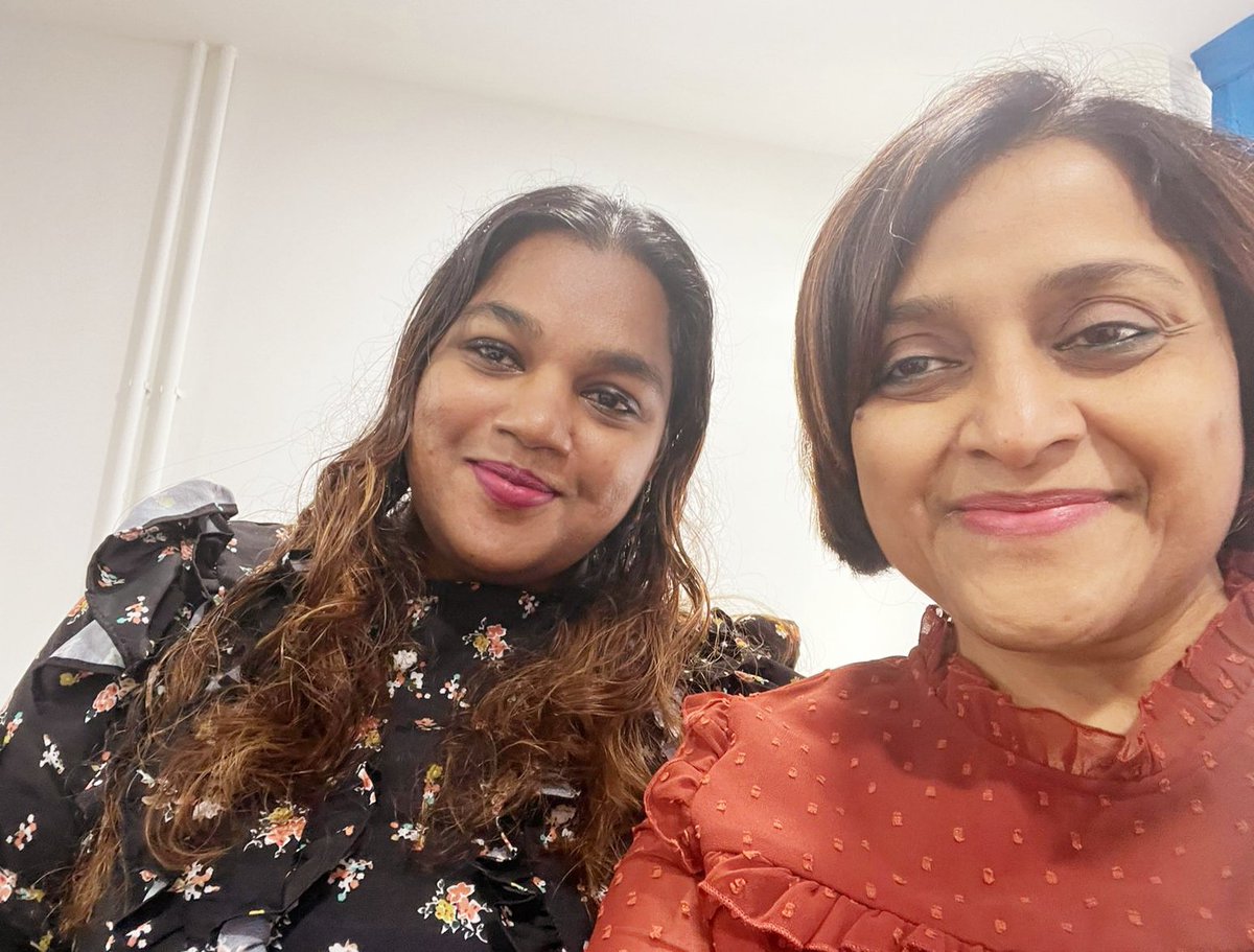 Anusha Abdul Latheef 🇲🇻🇵🇸 (@anushalatheef) on Twitter photo It's a pleasure having met the Naib Raeesa of <a href="/MNP_Secretariat/">Maldives National Party</a>. Had a fruitful discussion on the role of women in politics & how to empower more women in decision making. Eventhough our political stand differs, we should have the courage to meet and share common grounds. It's a pleasure having met the Naib Raeesa of <a href="/MNP_Secretariat/">Maldives National Party</a>. Had a fruitful discussion on the role of women in politics & how to empower more women in decision making. Eventhough our political stand differs, we should have the courage to meet and share common grounds.