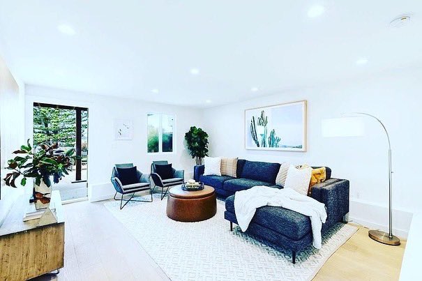 ToboniandCo's tweet photo. SOLD! On the market for only 4 days, this beautifully remodeled Home is a rare find in the desirable Outer Sunset neighborhood of San Francisco. #Compass #SellerRepresented #TheToboniTeam #Sunset #OuterSunset #SanFranciscoRealEstate #SFH https://t.co/UxlRTlGGJV