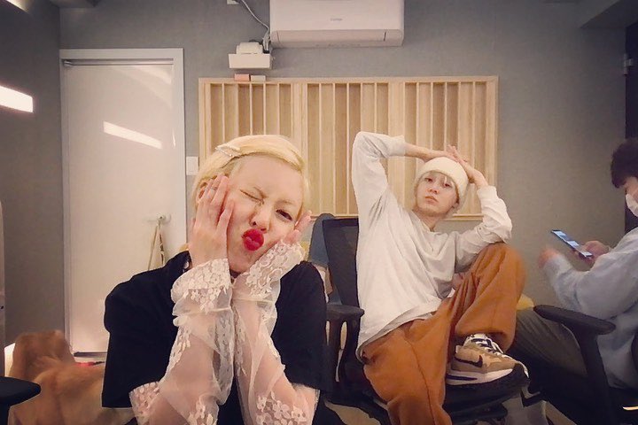 akaashiblog's tweet photo. Les juro que ya casi me voy a dormir >< es solo que me gusta #brēak·這·𝑟u𝕝es ♡ pero obvio bn cómoda and that’s why ya me puse mi pijama de ositos, espero y no vaya contra el código de vestimenta del ૮꒰ྀི ´ᵔภ ྀི꒱ა #𝕾·壊れ·debut o dean y yo les daremos 7 bonks!🚶🏻‍♀️ https://t.co/xQG3FvVCxE