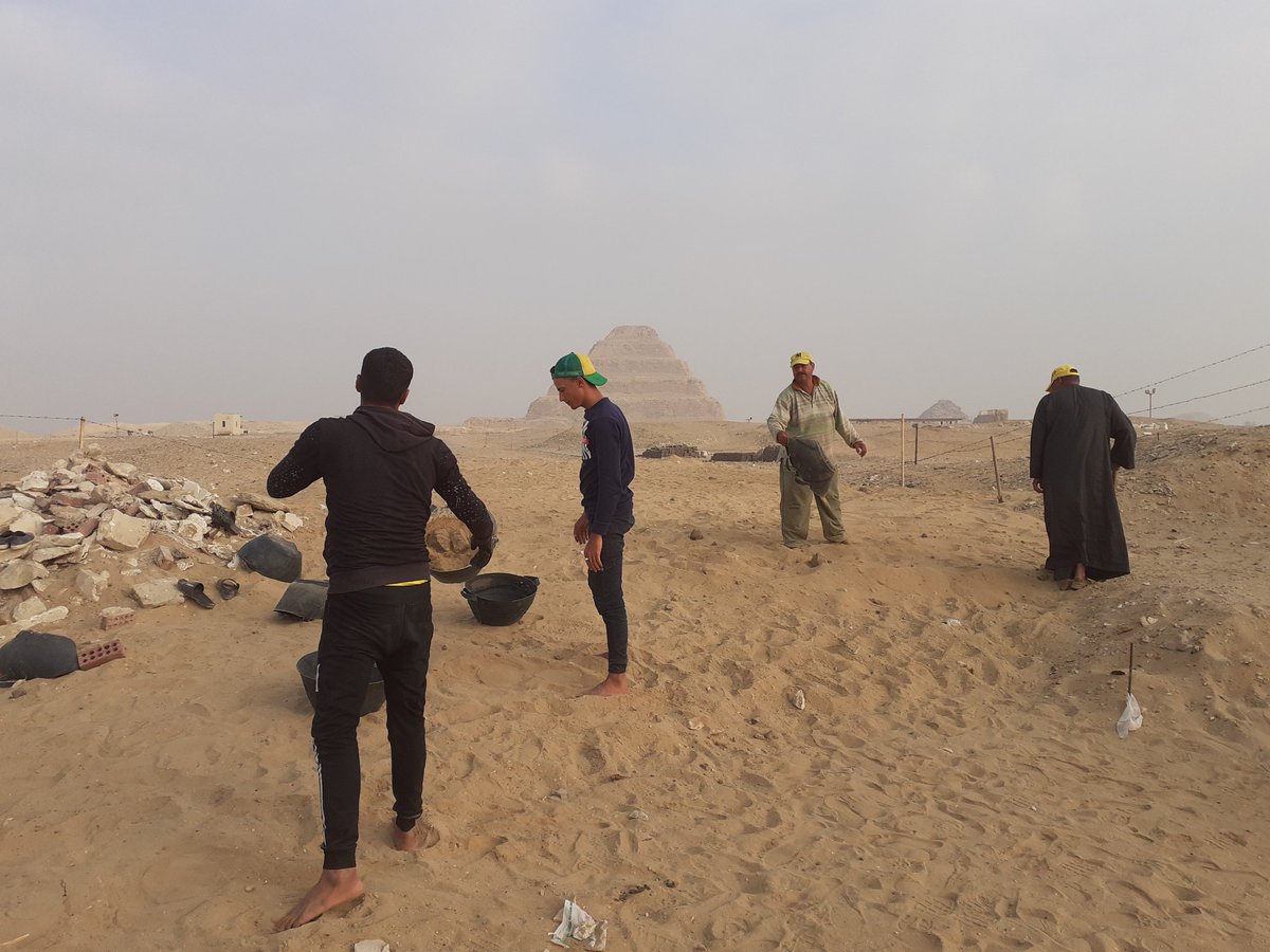 LaraWeissRPM's tweet photo. Start of a quite chilly, windy day at #Saqqara. #winteriscoming #bettergetusedtoit #StayTuned for tomorrow's #diggingdiary @#LeidenTurinExpeditiontoSaqqara @RM_Oudheden @MuseoEgizio https://t.co/OGNPqThdb3