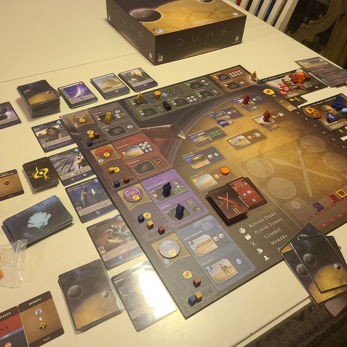 binbrain's tweet photo. Dune Imperium solo tonight for 1st time. Tons of fun despite losing by a mile. https://t.co/z0HKlNEXyl