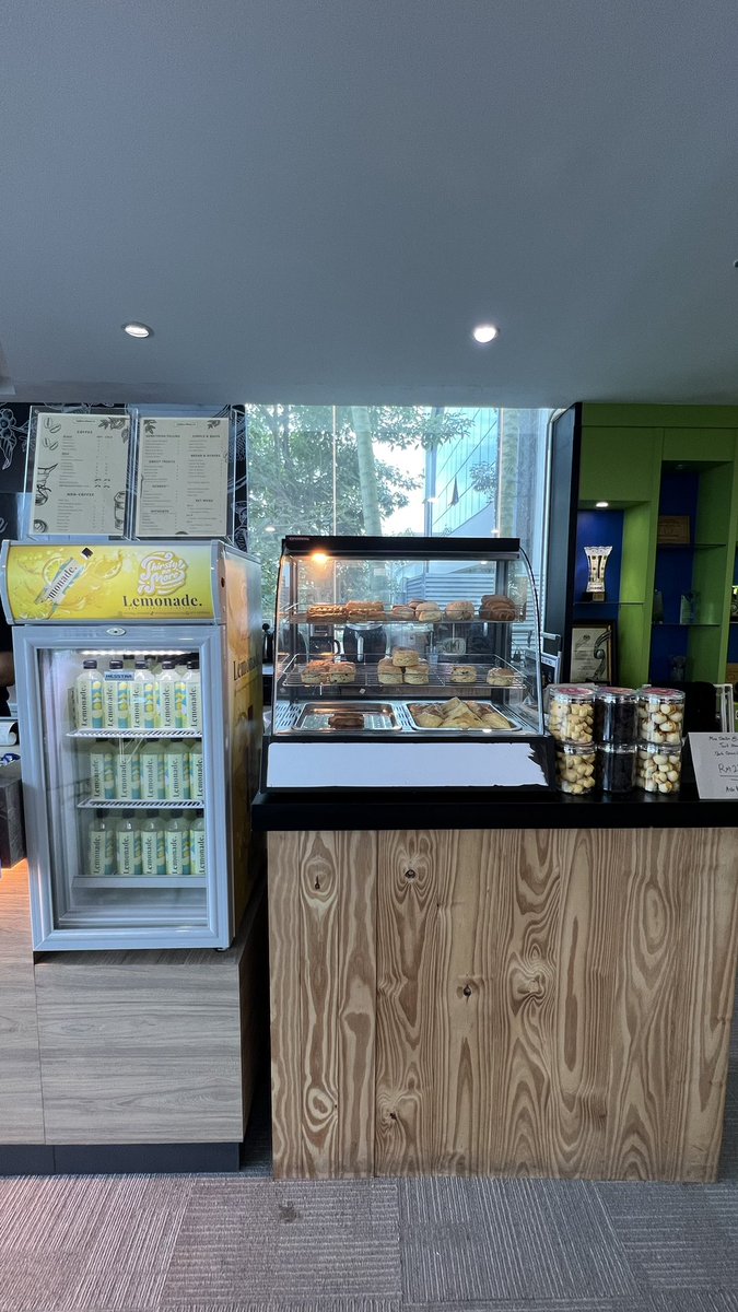 AcabAB's tweet photo. Good news! WE’RE HIRING! Coffee Mate .co kiosk. Located at Majlis Bandaraya Subang Jaya (MBSJ) level 1 (lobby). Working hours depends on what positions. All sort of race (boys &amp; girls) are welcome to apply here!

Looking for :
- Full time (Barista)
- Part time (Barista/Helper) https://t.co/bnHPo5K3vl