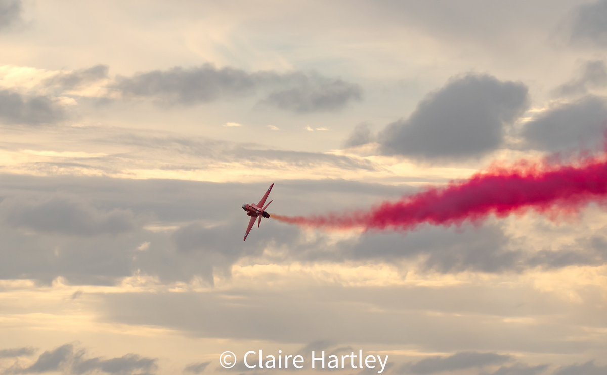 Red 6 found the only decent patch of sky yesterday