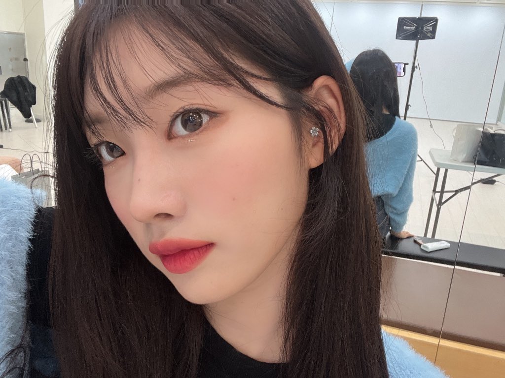 sihyeonpic's tweet photo. fancafe update https://t.co/jXsrU2zxcC