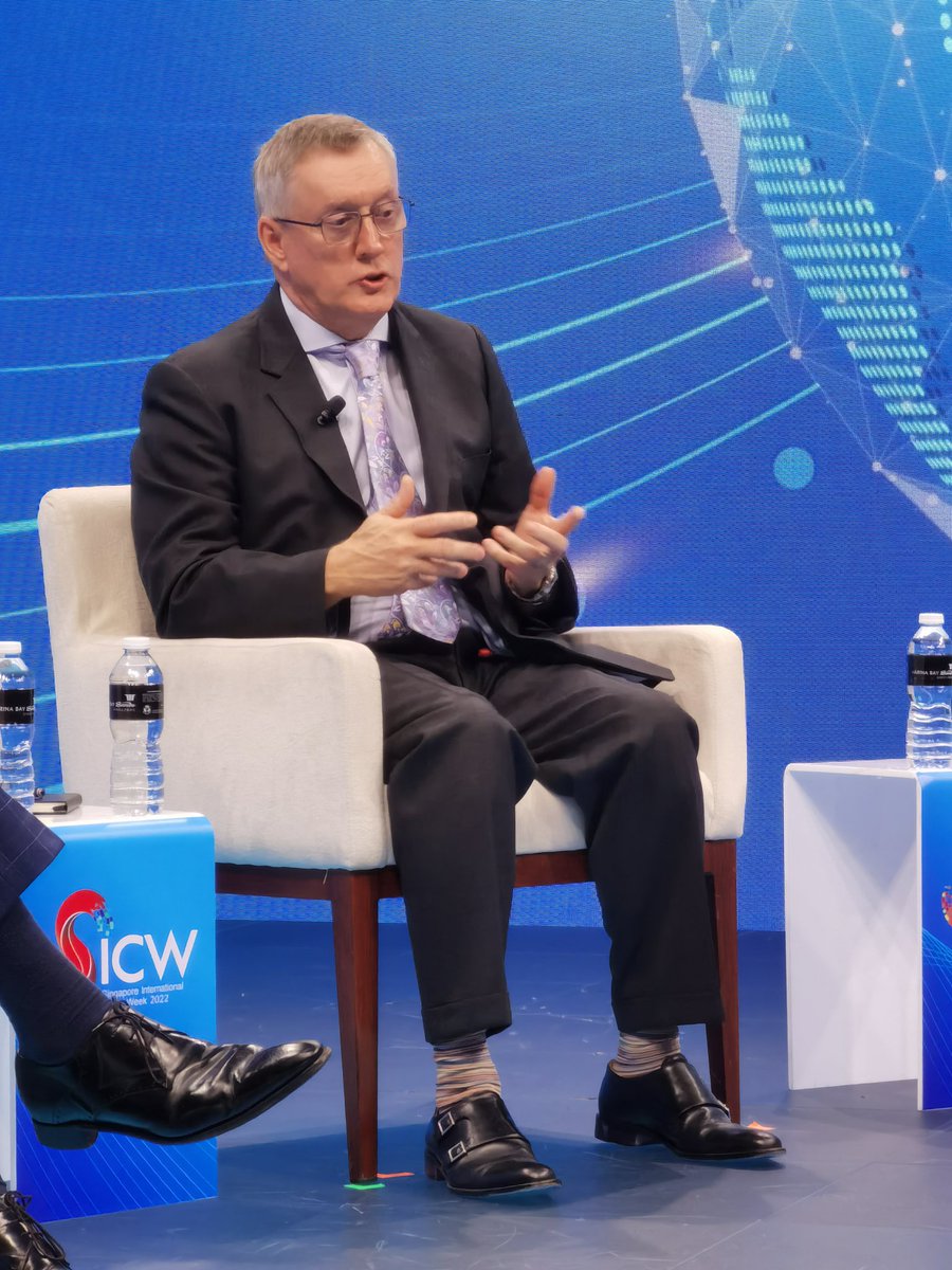 "Digitalization and commercialization outweigh the splintering of the Internet, and one has to focus on the consequences of this and other risks," John Suffolk, Huawei Global CSPO, at #SICW2022 "Internet or Splinternet - Implications on Securing the Digital Future".