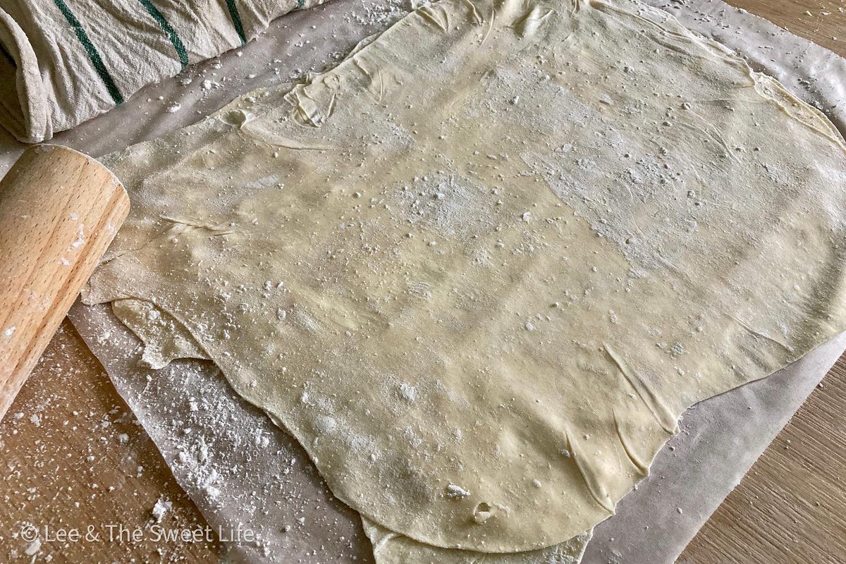 CakesandMore's tweet photo. Ever made your own #filopastry ?
Itโs not scary at all.
The perfect pastry for sweet or savoury like this Beef & Pork Spiced Roll made with Homemade Easy & Quick Filo Pastry youโll find on my website:
https://t.co/fEywrsRKkQ
#leeandthesweetlife #Food #RecipeOfTheDay https://t.co/mHt8UVPhLA