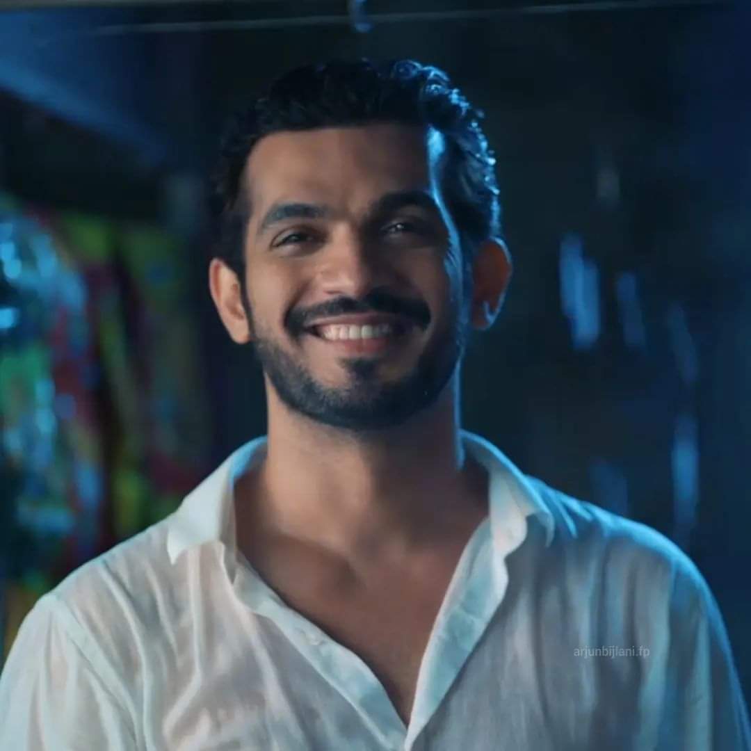 anki_heart's tweet photo. This smile... 😍😍😍❤❤❤ @Thearjunbijlani from #roohaniyat https://t.co/utT672MBYR