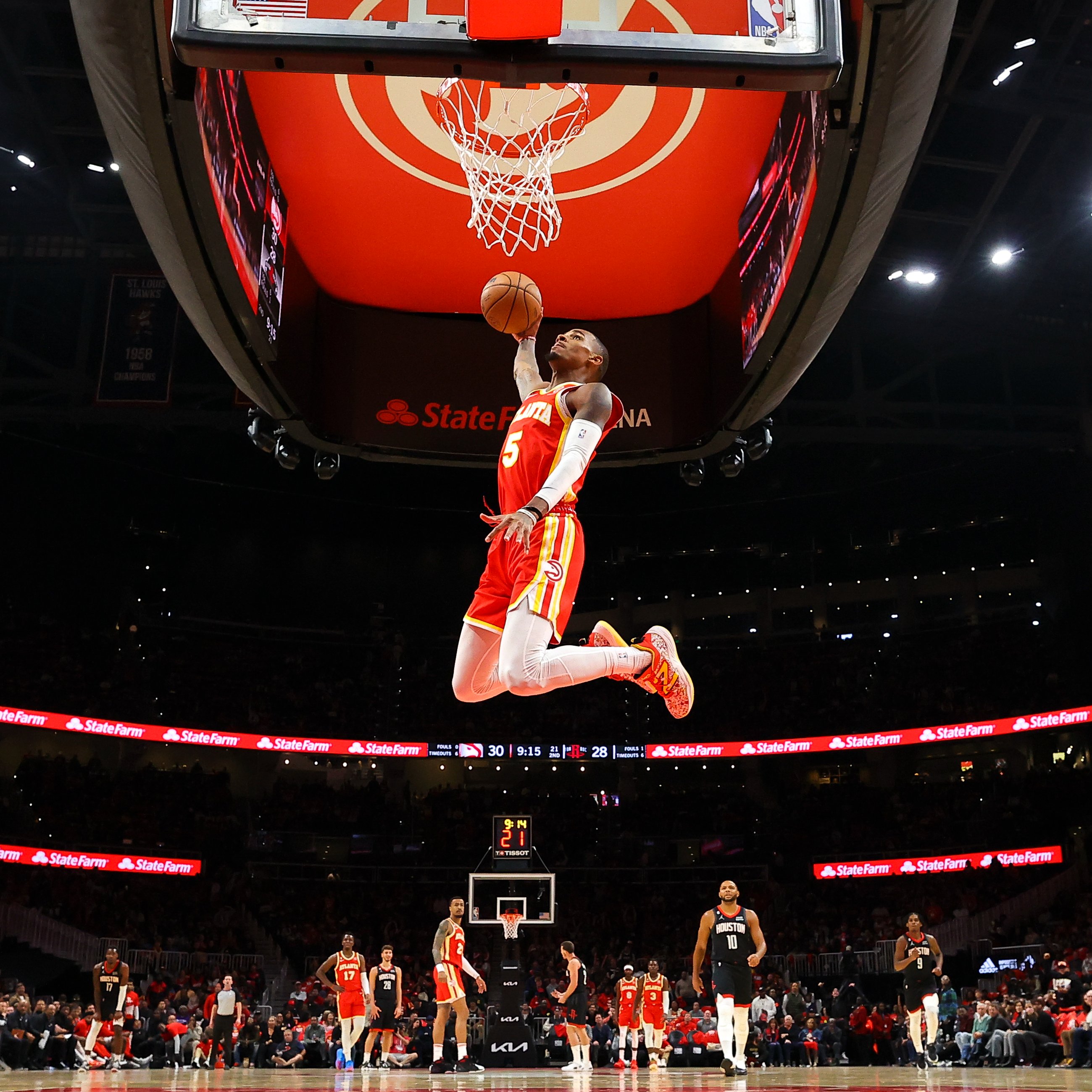 Can Trae Young Dunk?