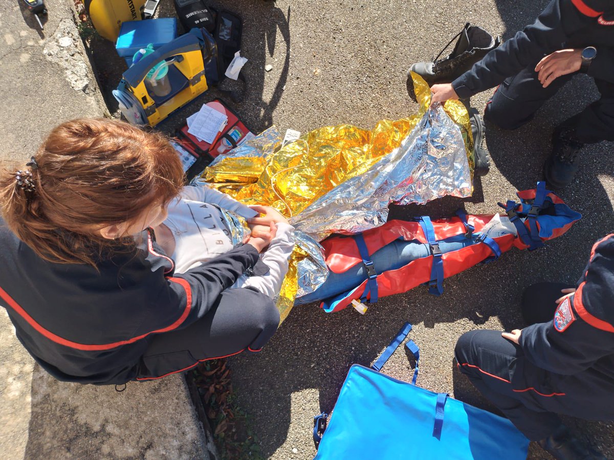 PompiersDuLot's tweet photo. Les @PompiersDuLot ont organisé une 👩‍🚒#formation #équipier prompt #secours à #LabastideMurat du 10 au 15.10.2022.

Plus d'infos sur : https://t.co/QT3NGMEIvY https://t.co/spwsy8Px2X