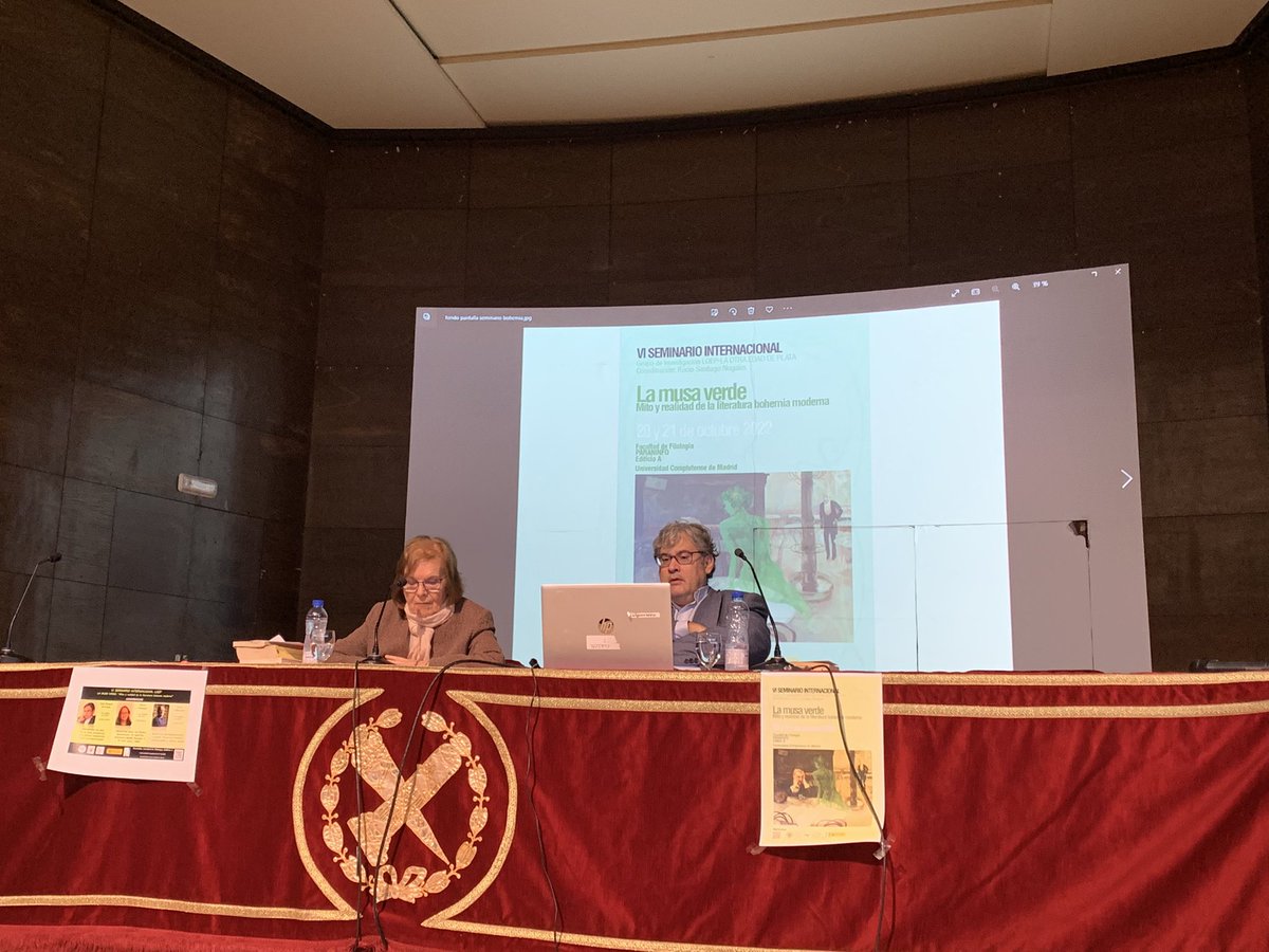 DoloresRomero_'s tweet photo. Estamos rebuscando en la #bohemialiteraria porque hay que revisitar nombres, tópicos y obras! Ahora escuchando al escritor y doctor por la @unicomplutense #JuanManueldePrada sobre “Bohemios en pos de la Eva moderna”. Gracias @loepUCM @FilologiaUCM https://t.co/100PPCAakE