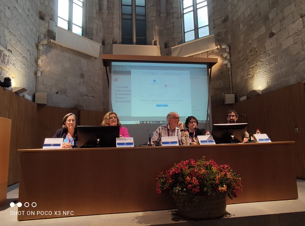 La importancia de la perspectiva de género en el Grado de Enfermeria. Mesa redonda de lujo para debatir un tema ineludible para eliminar los estereotipos y discriminaciones de género que aun persisten en el sistema sanitario. <a href="/EquInEGyD/">EquInEGyD</a> <a href="/UdGInfermeria/">Facultat Infermeria</a>