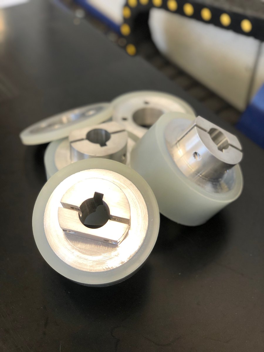 CeljeElastomeri's tweet image. Fresh renewed polyurethane rollers.
#elastomeri #rubber #polyurethane #silicone #rollers #renewal #woodworking #machinery #maschinenbau