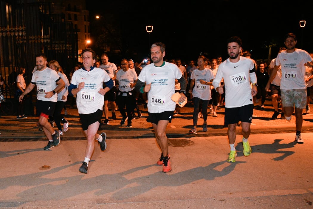 _SEOM's tweet photo. 📸 Corriendo para promover el ejercicio físico como gran aliado antes, durante y después del cáncer. ¡Los oncólogos médicos están en forma! 🏃🏻‍♀️👏🏻💪🏻 #SEOM22 https://t.co/nNeSjtksrg
