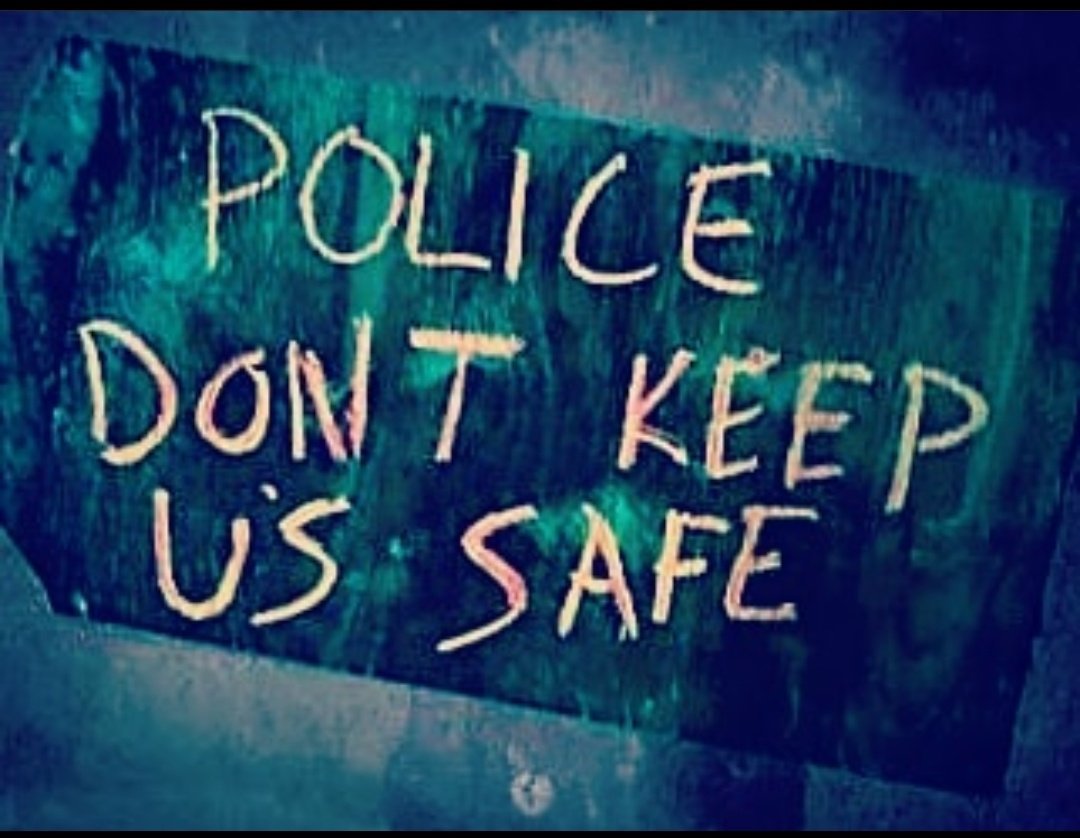 photowarrior's tweet photo. No Police In Schools 

No Cops In Outreach 

Police Are NOT #MentalHealth Professionals 
#PoliceViolence #PoliceBrutality #SystemicRacism 
#yvr #yvrpoli #bcpoli #ABC #KenSims #Vancouver https://t.co/aKvHRx847j