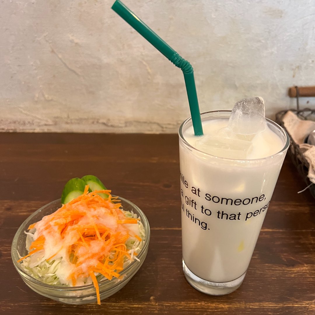 arumonia_legal's tweet photo. 《ご近所ランチ巡り🍚✨》皆さま、こんにちは。「行政書士 アルモニア法務事務所」です🦉本日はプタリカフェさんの日替り(ぶた肉ときのこ)のカレーをいただきました🍽🌶辛さもお好みで調整できます♪おすすめです。#行政書士 #putai cafe #池袋 #ランチ #カレー https://t.co/xz7mo9Zo8E