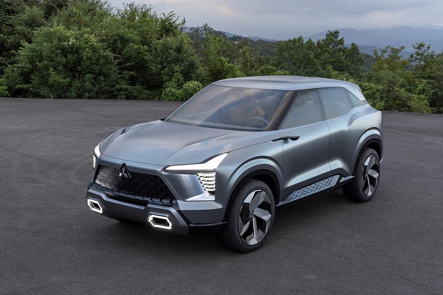 _ArriveAlive's tweet photo. World Premiere: The Mitsubishi XFC Concept https://t.co/gIXv4UngVi
#ArriveAlive #XFCConcept #WorldPremiere @mitsu_motors https://t.co/qrLnfVKSlL