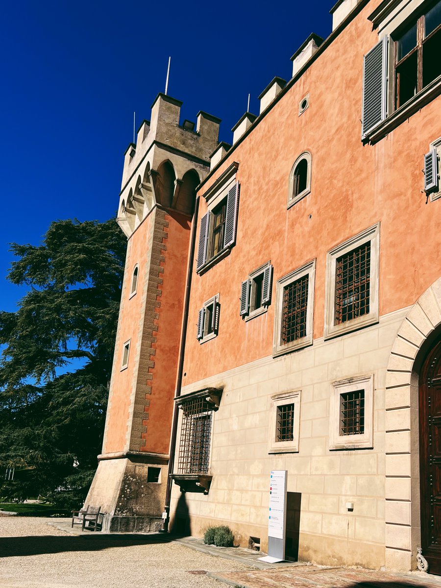 splendidencoun1's tweet photo. Splendid Encounters X finished in the blink of an eye. And what a conference it was! Once again, thanks to everyone for the interesting papers and stimulating discussions 🤗 And a special thank you to @EUI_History @DIHWG_EUI and prof. Giancarlo Casale for hosting us! https://t.co/BqMBI6qjQR
