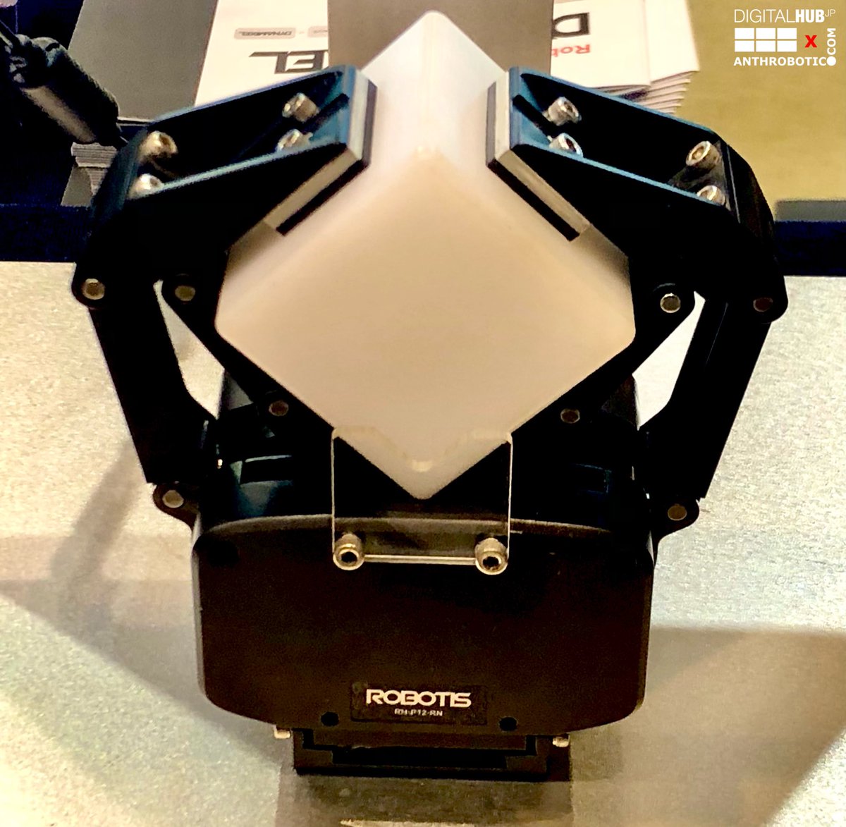 ANTHROBOTIC's tweet photo. #ROSCON 2022: DAY 1 - ROBOTS
• • •
ROS-based machines from some of the #ROSCON2022 exhibitors/sponsors - @intel, @clearpathrobots, @FetchRobotics, and @ROBOTIS seen here, all wrangled by friendly humans.
• • •
#ROS #ROBOTS #JAPAN — @digitalhubjp x @anthrobotic https://t.co/8Xea5os50i