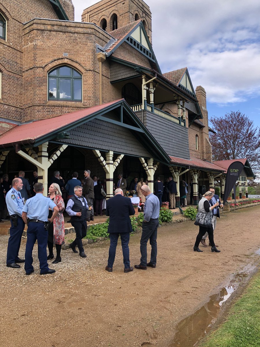 UniNewEngland's tweet image. We’re very excited to be hosting a Town with Gown event in #Armidale this evening - the first one we’ve been able to host since 2019, mainly due to the interruptions of COVID. Always wonderful to be able to spend time with community!