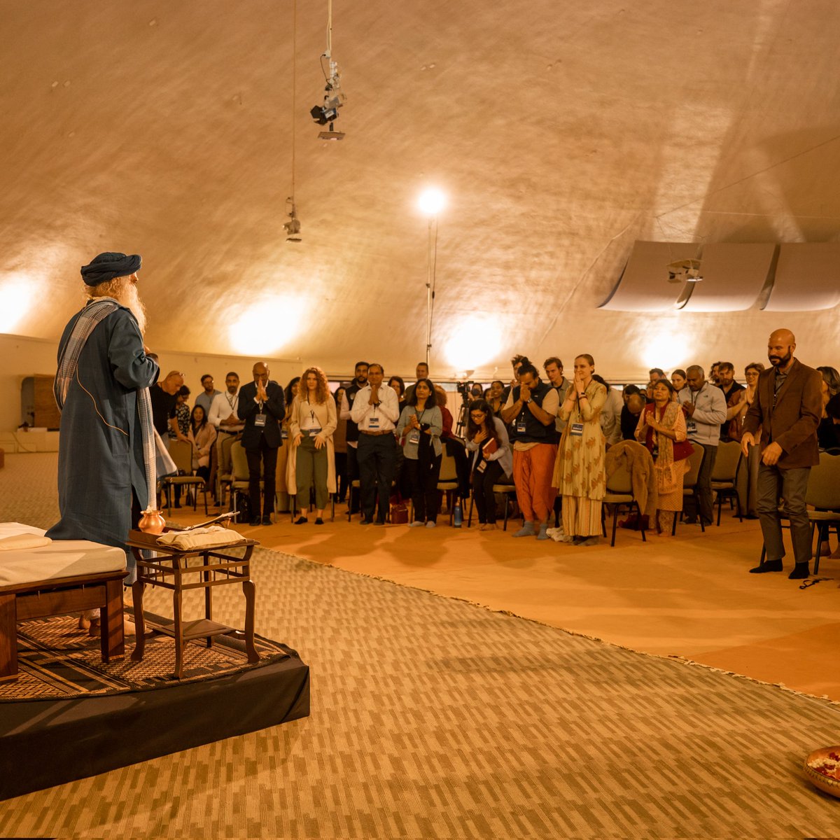 SadhguruJV's tweet photo. Wonderful interacting with over 100 leaders from different walks of life at Isha Institute of Inner Sciences, in order to take the necessary steps toward outreach activity, supportive of nature and all life on our planet. - Sg

#ConsciousPlanet #SaveSoil
@IshaUSA @cpsavesoil https://t.co/Z67Gubs0Xx