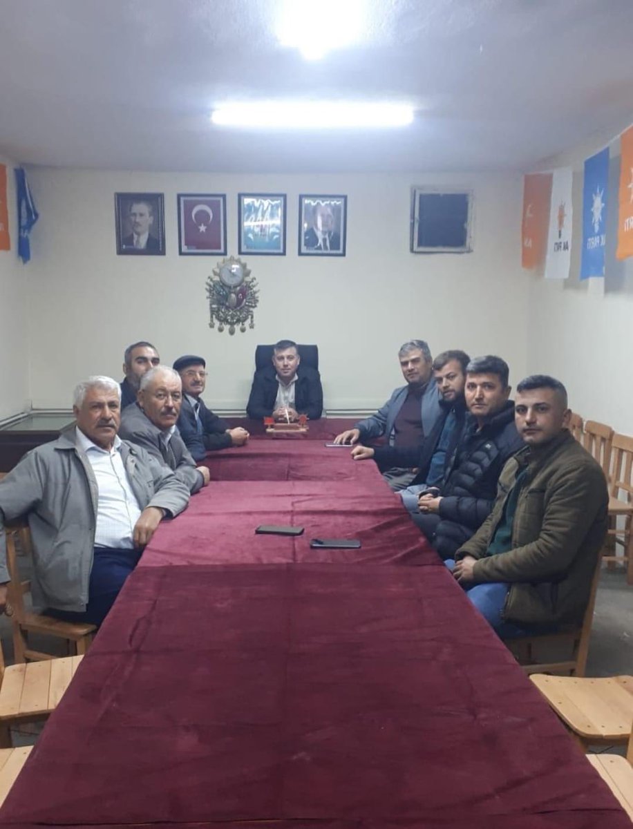 akmerkezilce's tweet photo. #Gebeceler #Beldemiz @SevkiLtay başkan ve ekibi ile birlikte olağan toplantıgerçekleştirdi.#Hedef2023 yolunda yapılacak çalışmaların değerlendirildiği toplantının hayırlara vesile olmasını temenni ederiz
@zckaradeniz
@Emre_Caliskann
@necipfiliz
#AKDAVA
#DurmakYokYolaDevam https://t.co/jWNzaVGKoF