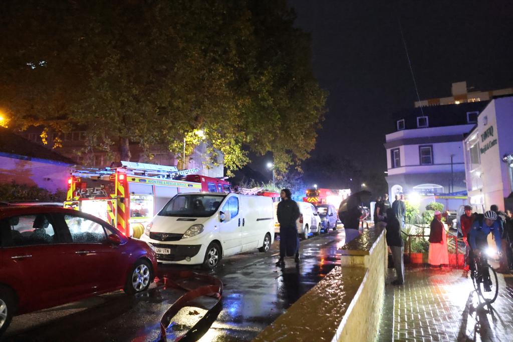 BristolLive's tweet photo. BREAKING - Firefighters are tackling a blaze at a block of flats in Barton Hill. Police and paramedics are also at the scene. More updates to come https://t.co/sB4K9BHURY