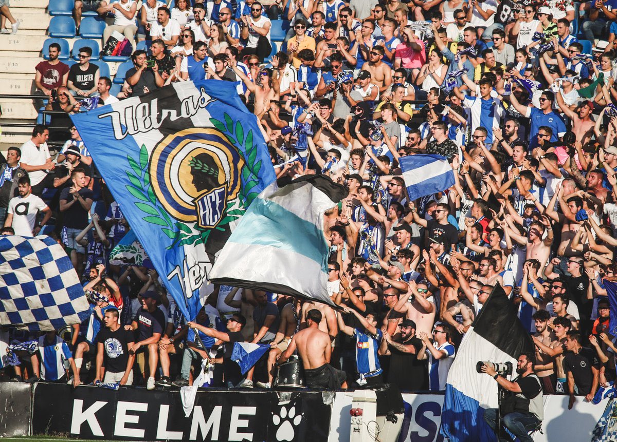 Siento que cumplas 100 años en manos de gente que no te quiere, @cfhercules. Pero nosotros nunca te vamos a fallar. No nos vamos a rendir ahora. Vamos a volver. Juntos. Felicidades💙🤍