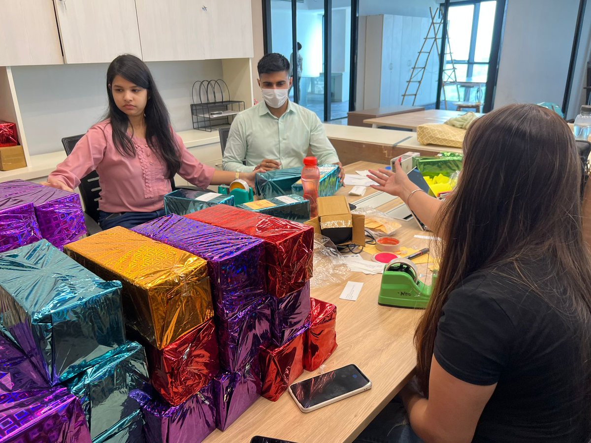 NeoDevelopers's tweet photo. Neo Team is preparing for Diwali with great zeal.

Visit Us: https://t.co/CUOC51KIcr
Instagram: https://t.co/rgXV93246i

#diwali #diwaliprep #neo #neodevelopers #neosquare #neocentra https://t.co/HoUWkorl5c