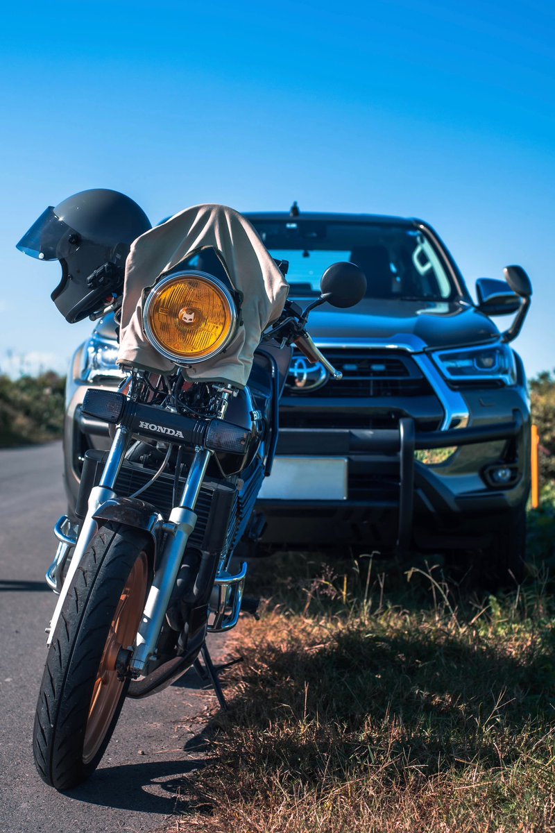 masaty_x's tweet photo. 親友と走ってきた❤️🔥
何も考えず、外でリラックス良い👍
#bike #hondajade
#Hilux #gun125
#toyotahilux
#ハイラックス #車好き
#ファインダー越しの私の世界
#写真好きな人と繋がりたい
#写真撮ってる人と繋がりたい
#masatyphoto https://t.co/rwXioawFLg