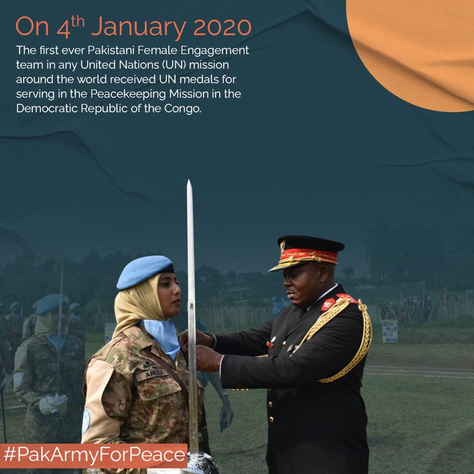 Sady_khan69's tweet photo. Pakistan Team awarded with medal on 4th January 2020 by the Democratic Republic of Congo. The award was given in the service of untiring efforts of Pak Army for Peace Keeping.    #PakArmyForPeace https://t.co/oxeTOvmnMO