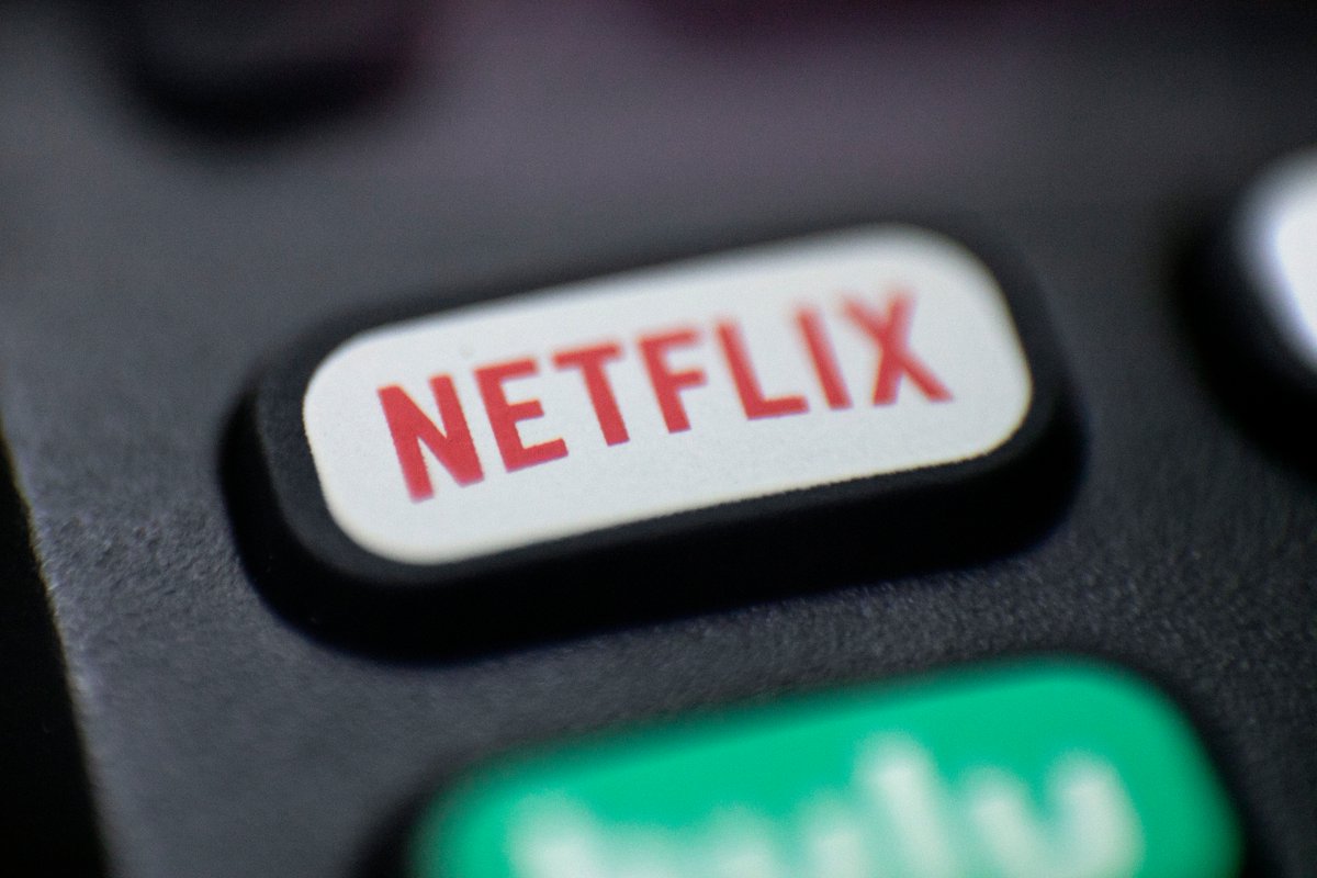 Netflix to begin password-sharing crackdown in early 2023 bit.ly/3VRMrE6