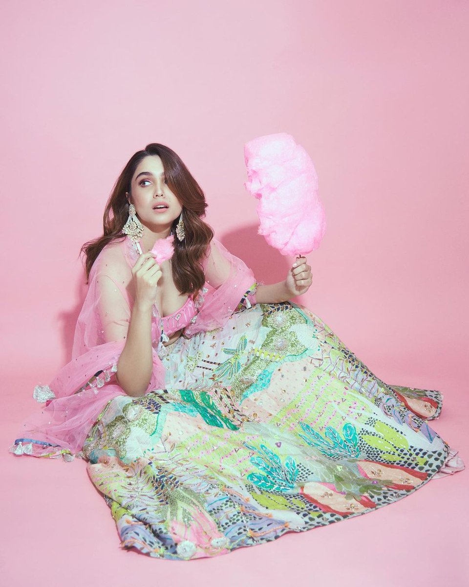 Sharvari 🐯 tweet media