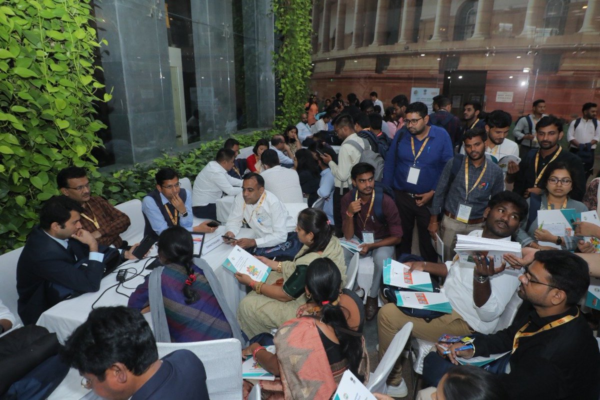 mopr_goi's tweet photo. The Young Fellows deployed in the cluster of Gram Panchayats to create Model GP Clusters and to prepare better-quality #GPDP also actively participated in the National Training Workshop, Group Exercise, Practice Session for preparation of Demo Plan with their respective States. https://t.co/FXgTL5HPx4