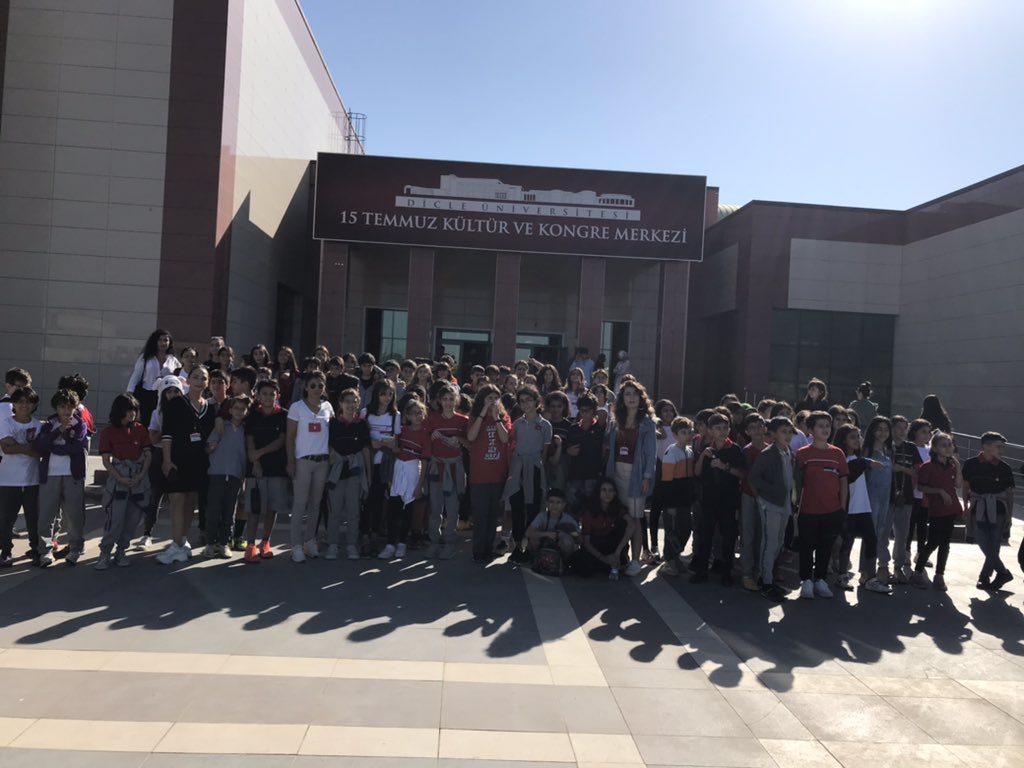 dicleuni1973's tweet photo. Dicle Bilim Şenliği başlıyor! Tüm öğrencilerimiz ve Diyarbakır Halkı davetlidir.

📍Dicle Üniversitesi Kültür ve Kongre Merkezi https://t.co/izWqaISF0A